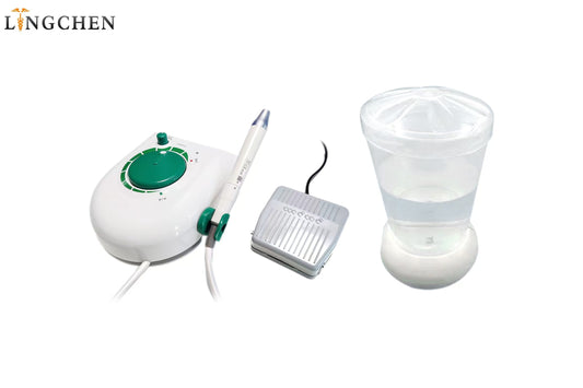 Portable scaler with water bottle